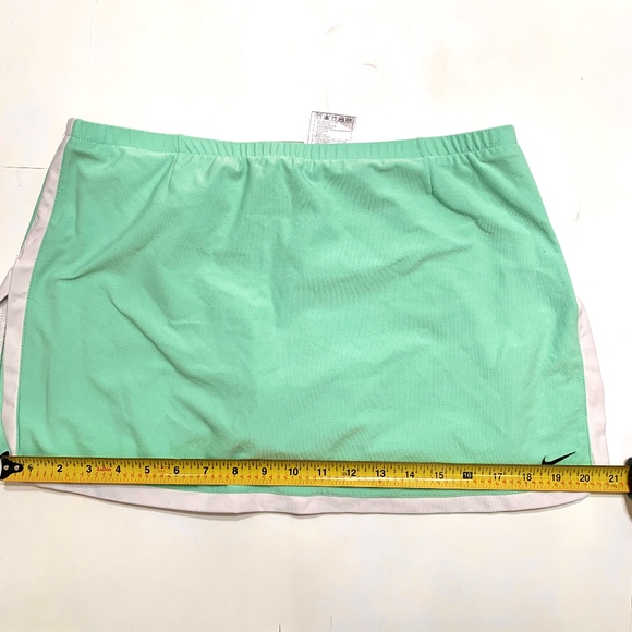 Nike Mint Green Skort - Picture 4 of 5